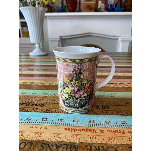 Queen's Fine Bone China Kathy Brown Recipe Garden Collection Mug Spring Fever - Picture 1 of 12
